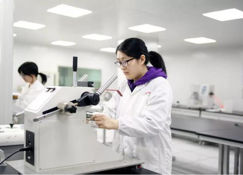 盛虹集团 以创新研发践行长三角一体化，连续两天获《新闻联播》点赞